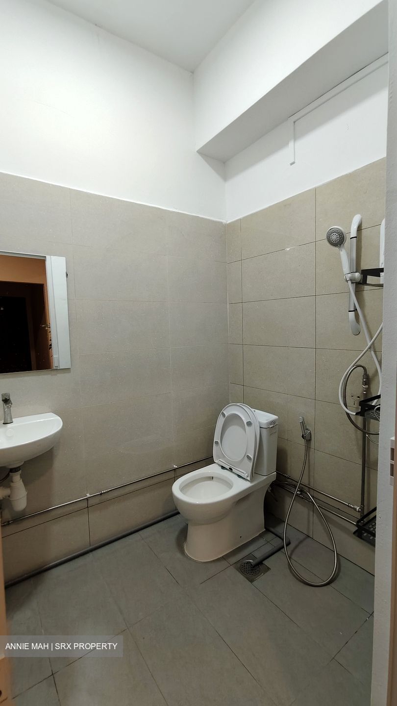 Changi Road (D14), Shop House #639533131